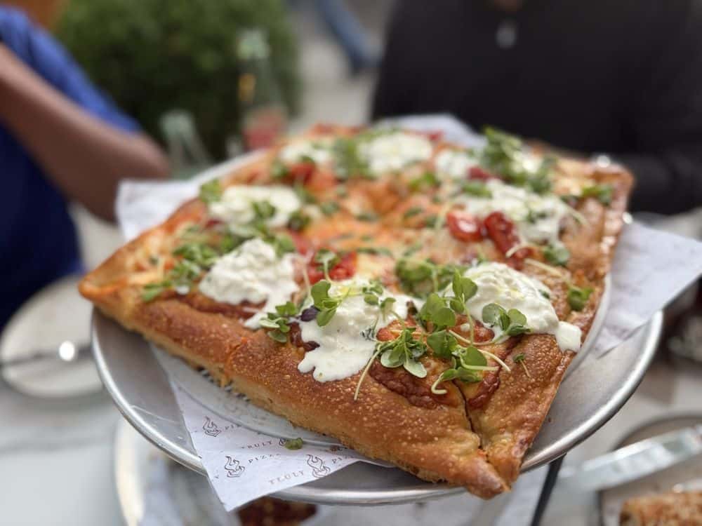 Truly Pizza happy hour