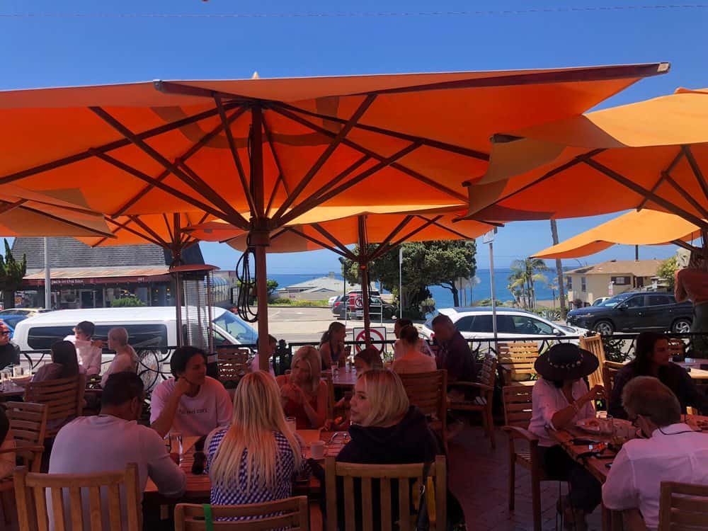Sapphire Laguna happy hour